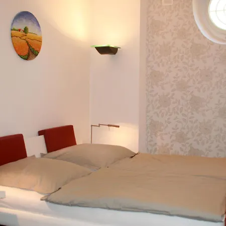 Lili 10 - Gemuetliches Auf Der Insel Lindau, Mitten Im Leben *
