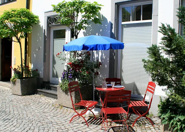 Lili 10 - Gemuetliches Auf Der Insel Lindau, Mitten Im Leben
